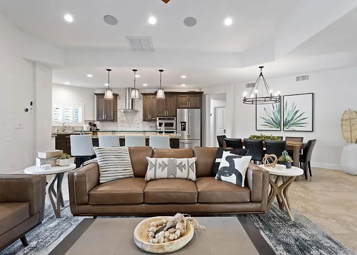 Agave - Paradise Valley Biltmore Area Luxury And Amazing Pool Family Friendly Holiday home *